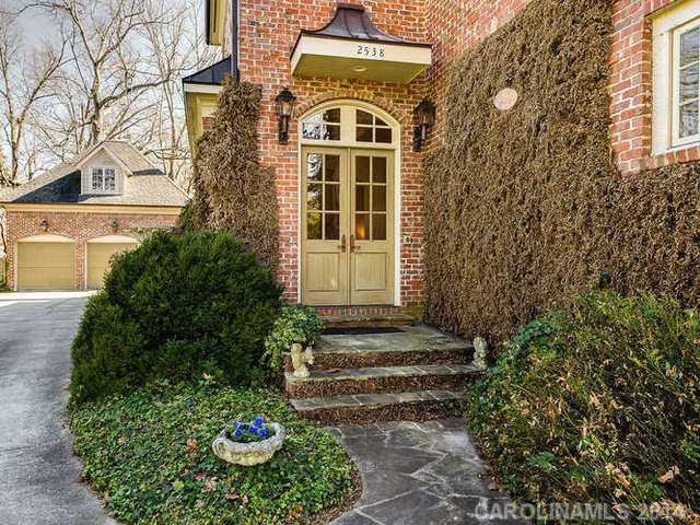 2538 Oxford Place Charlotte NC 28207