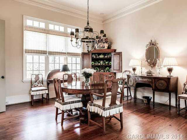 2538 Oxford Place Charlotte NC 28207