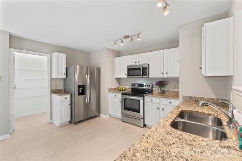 4208 Shasta Circle Clover SC 29710