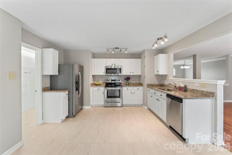 4208 Shasta Circle Clover SC 29710