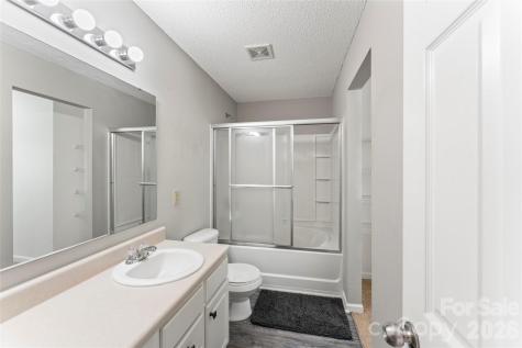 4208 Shasta Circle Clover SC 29710