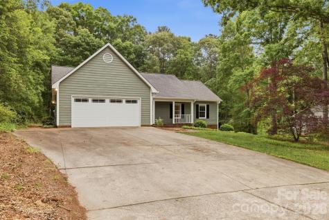 4804 Elmhurst Drive NE Hickory NC 28601