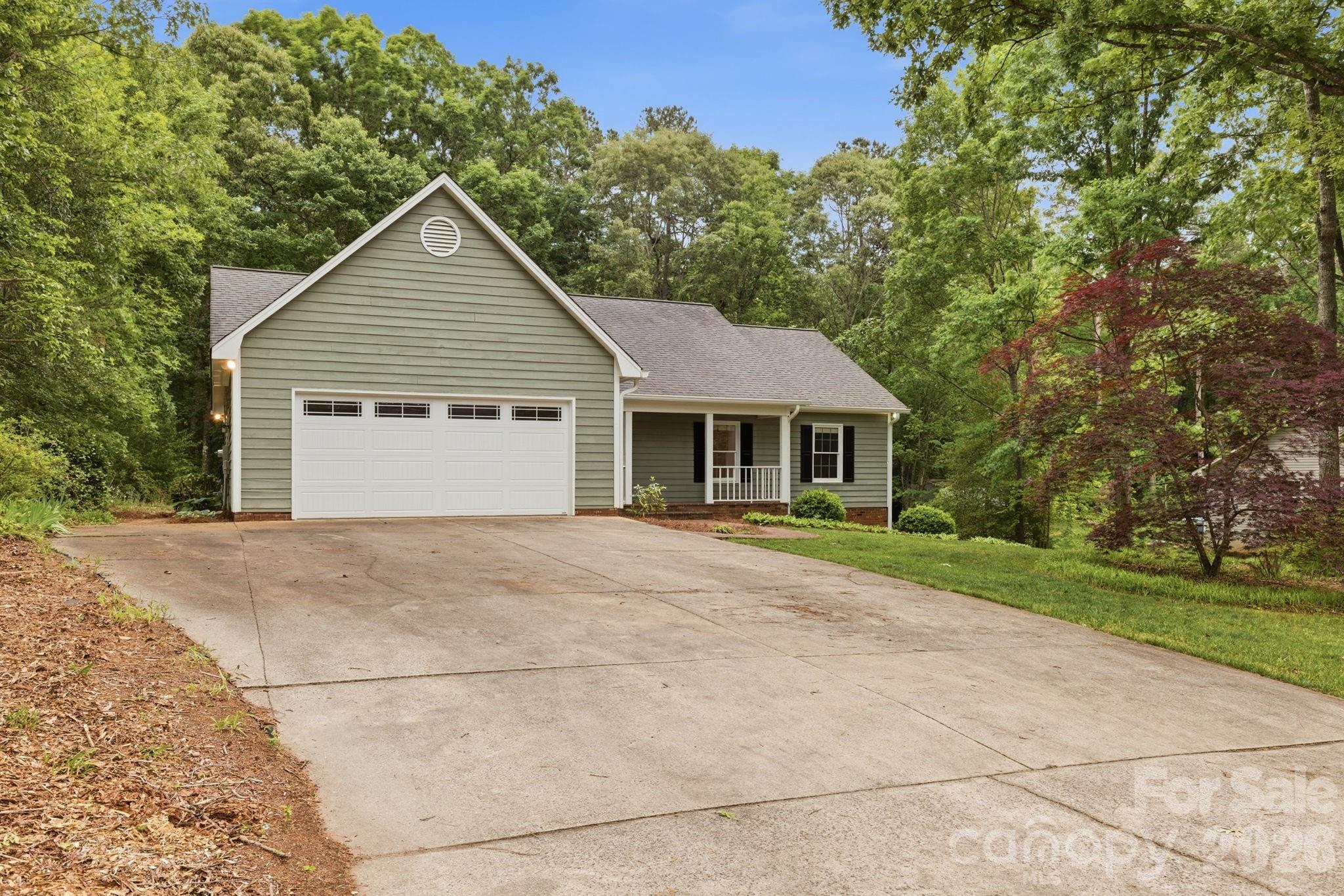4804 Elmhurst Drive NE Hickory NC 28601