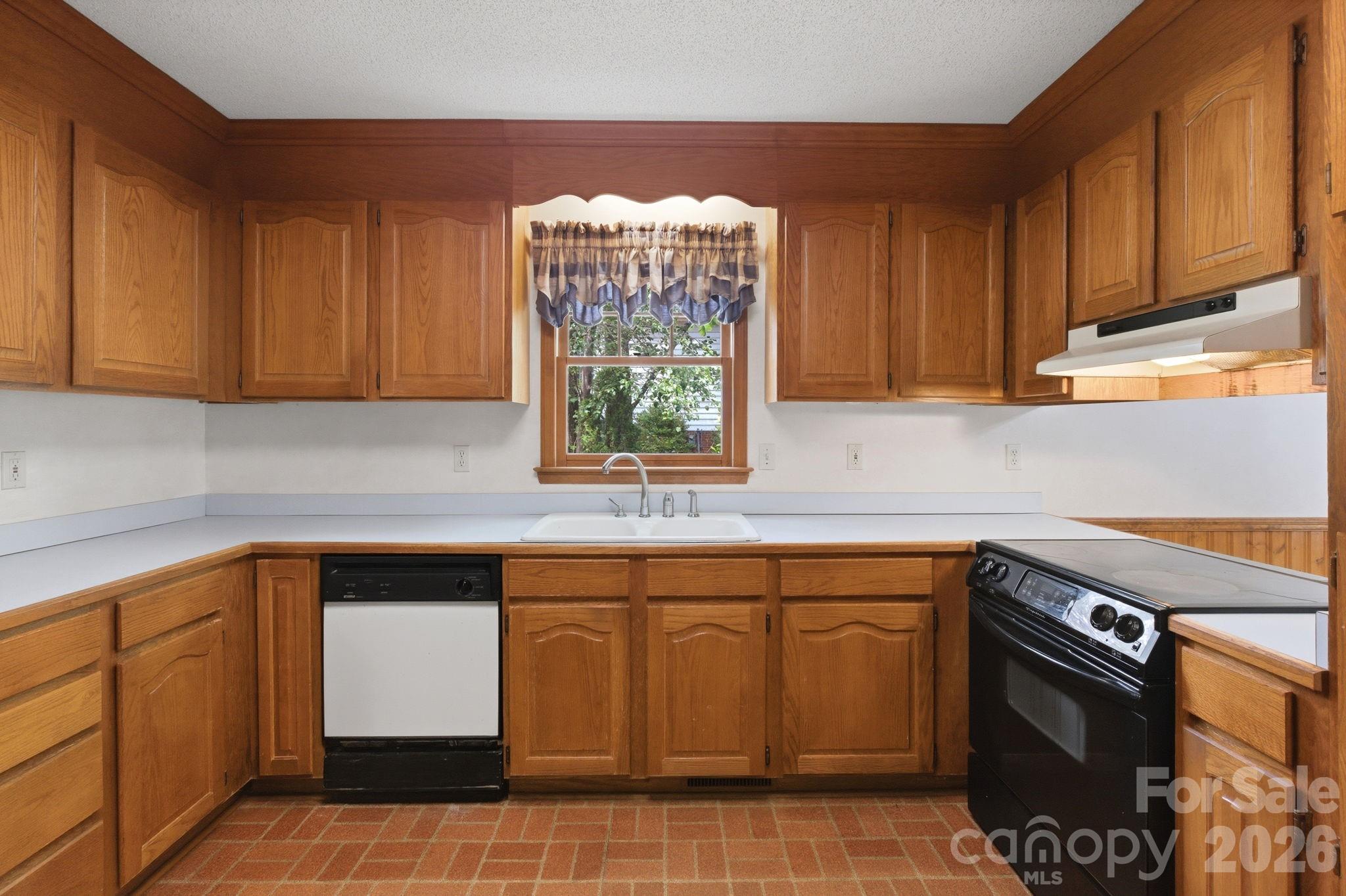 4804 Elmhurst Drive NE Hickory NC 28601