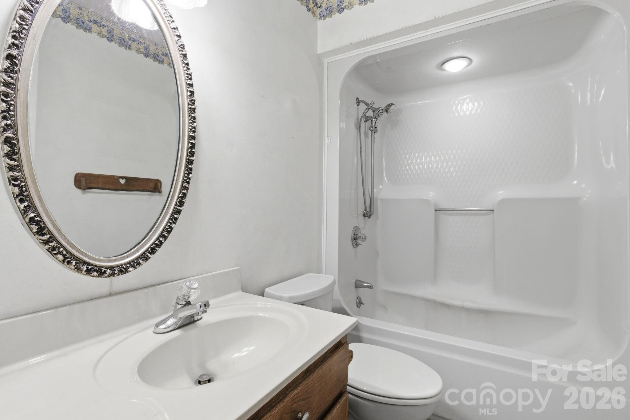 4804 Elmhurst Drive NE Hickory NC 28601