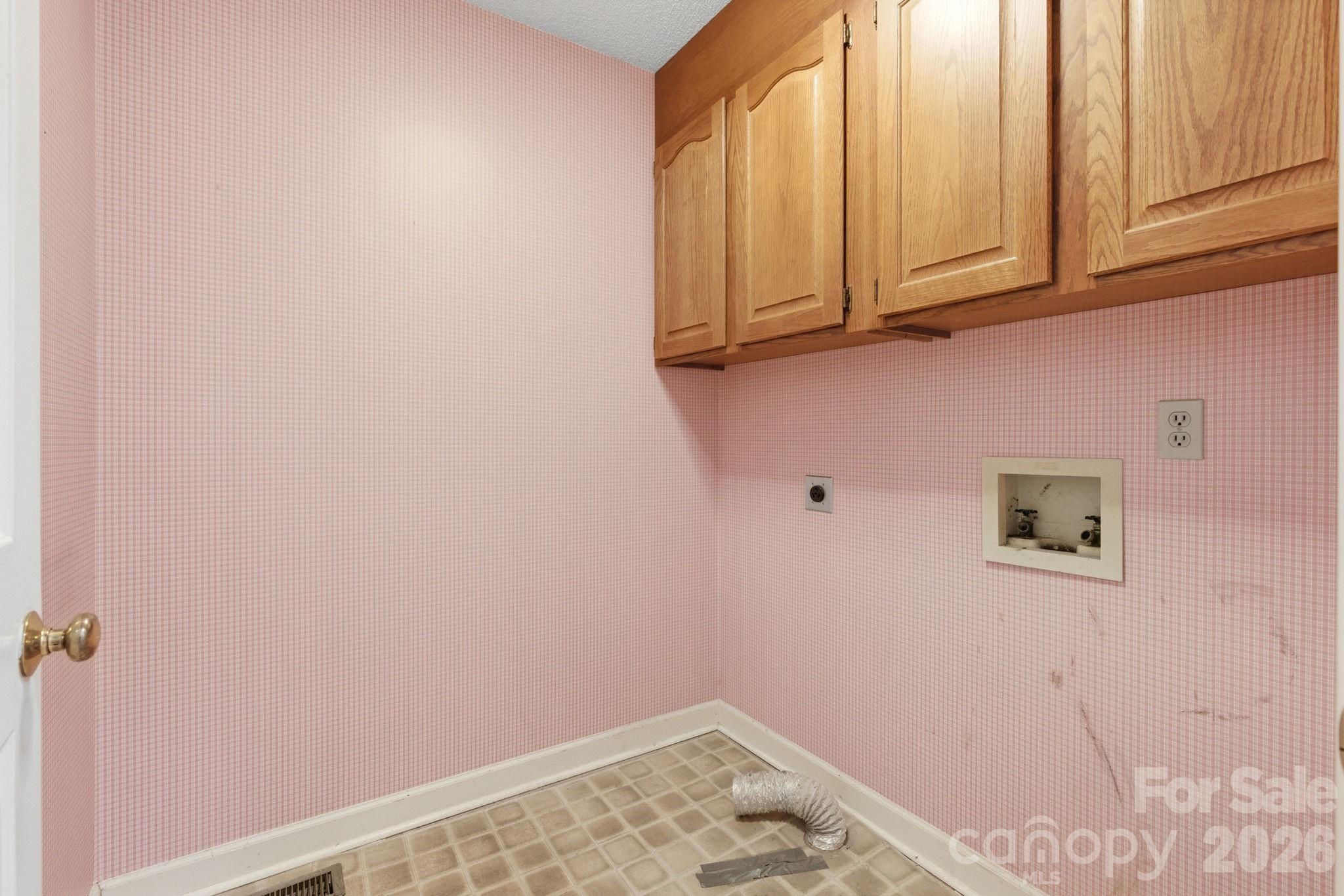 4804 Elmhurst Drive NE Hickory NC 28601
