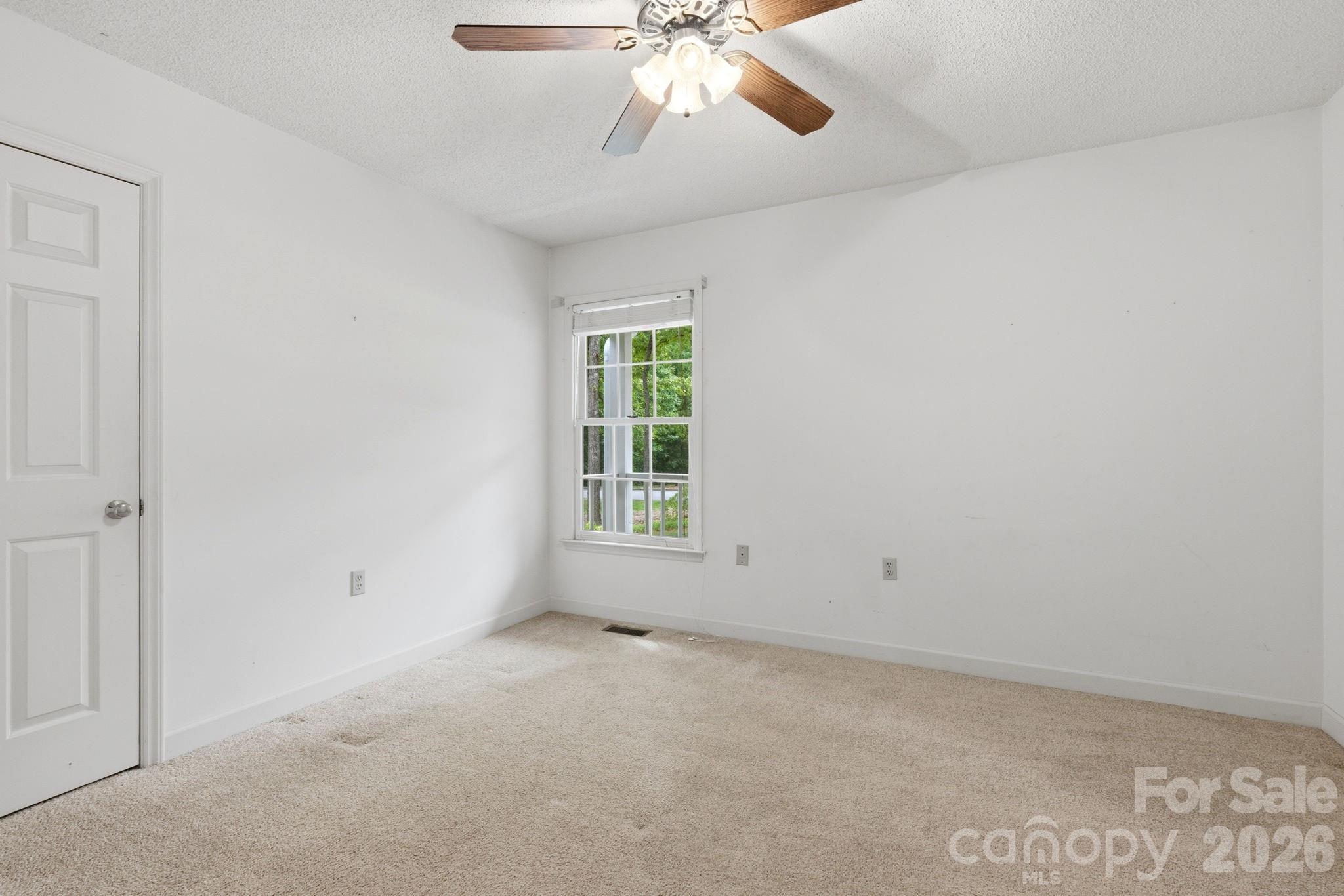 4804 Elmhurst Drive NE Hickory NC 28601