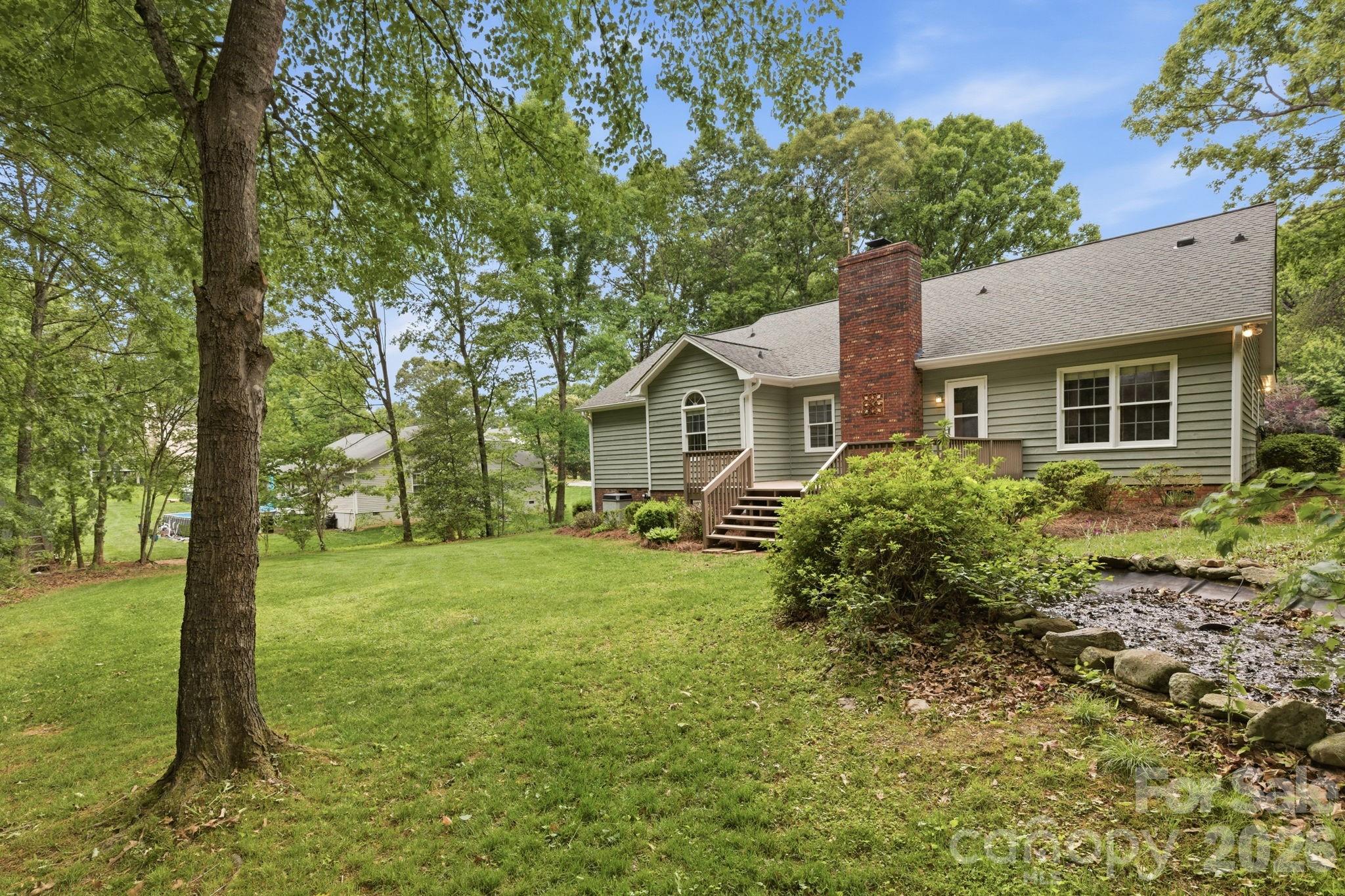 4804 Elmhurst Drive NE Hickory NC 28601