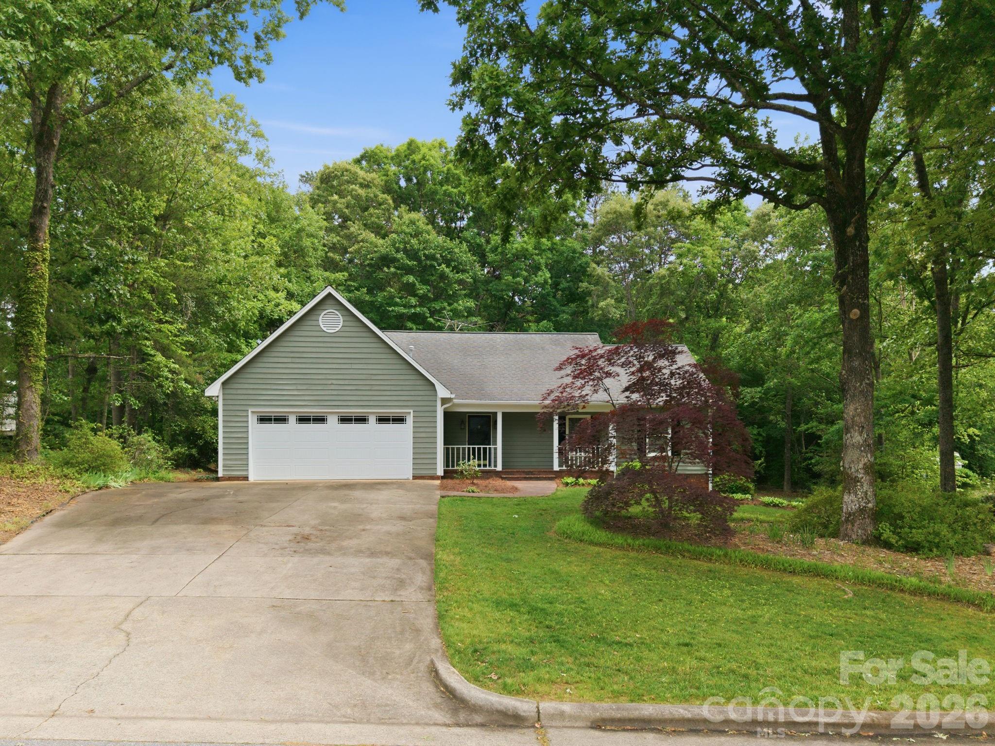 4804 Elmhurst Drive NE Hickory NC 28601