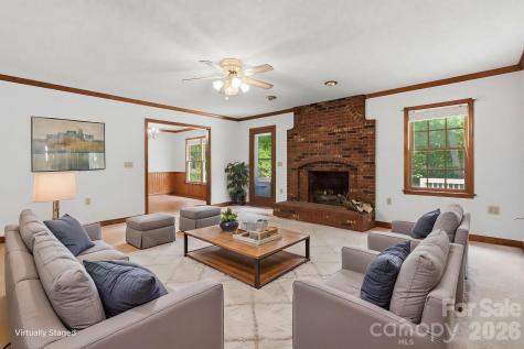 4804 Elmhurst Drive NE Hickory NC 28601
