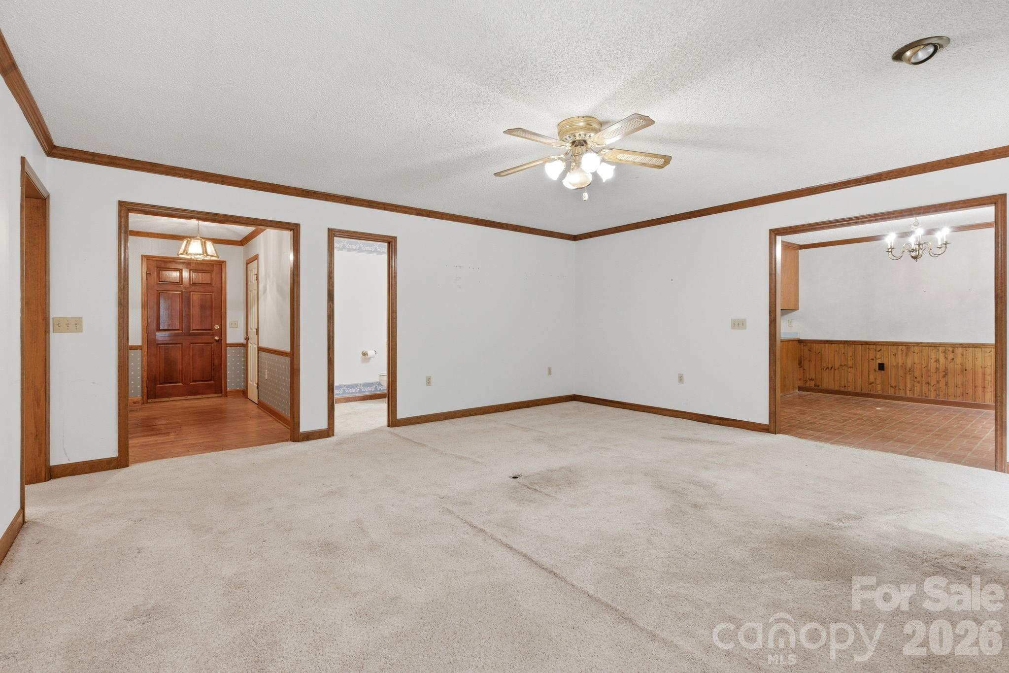 4804 Elmhurst Drive NE Hickory NC 28601