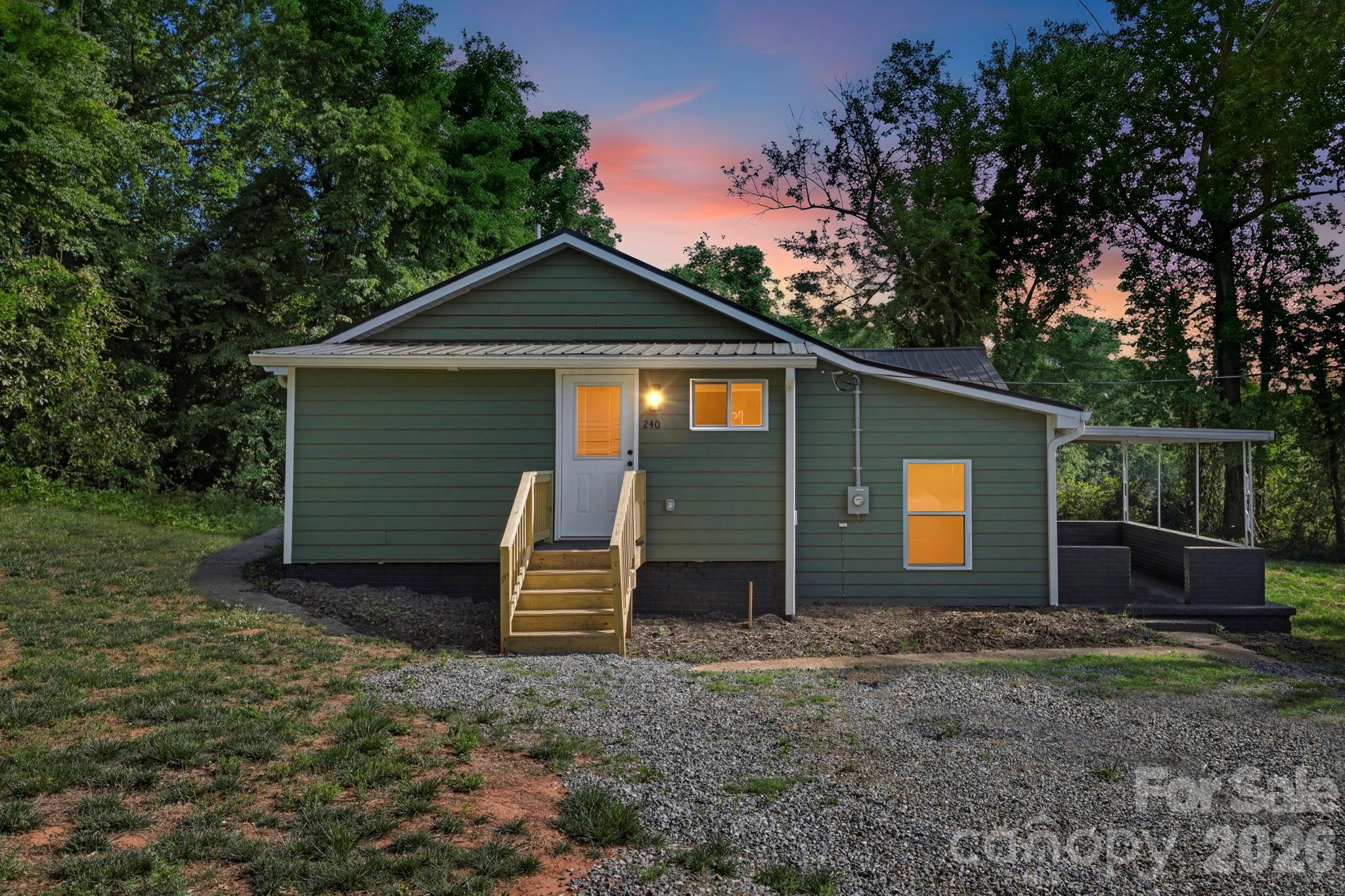 240 E Court Street Rutherfordton NC 28139