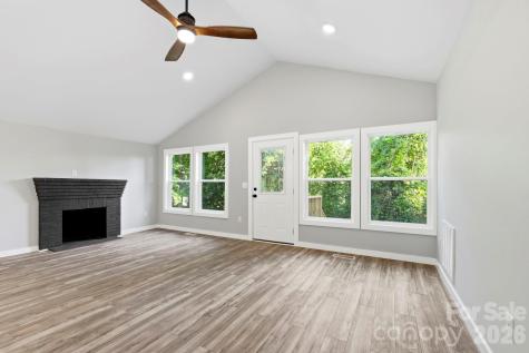 240 E Court Street Rutherfordton NC 28139