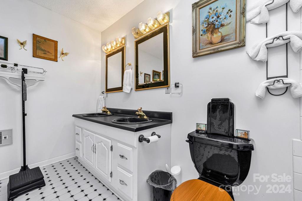 63 Evergreen Cove Pisgah Forest NC 28768