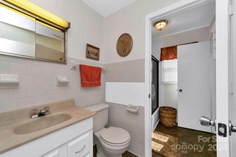 63 Evergreen Cove Pisgah Forest NC 28768