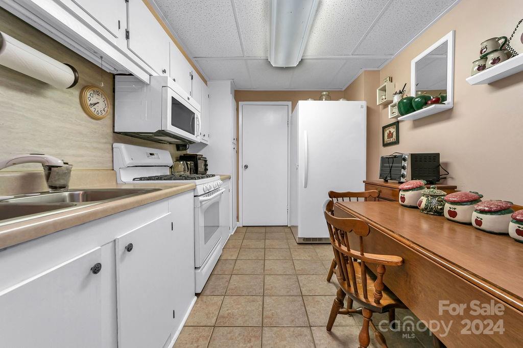 63 Evergreen Cove Pisgah Forest NC 28768