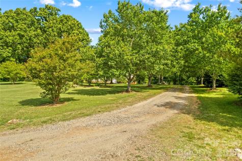 711 Spring Pointe Drive Stony Point NC 28678