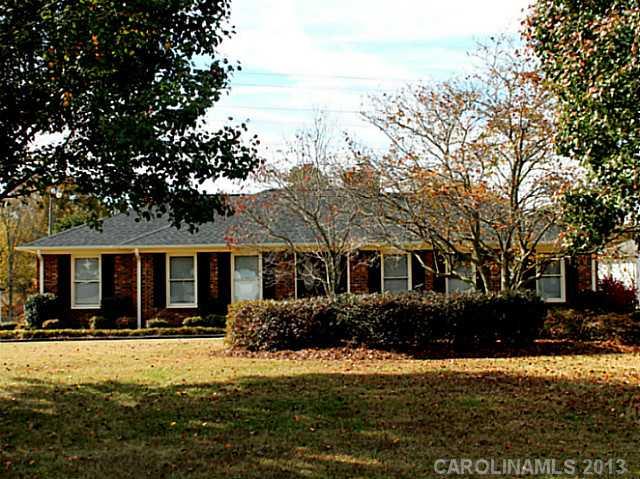 1901 Falconhurst Drive Charlotte NC 28216