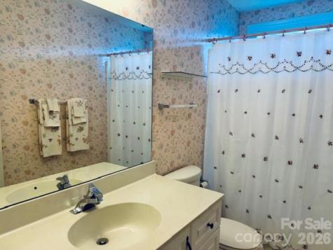 208 Dartcrest Drive Hendersonville NC 28792