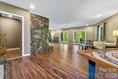 125 Winding Ridge Road Fairview NC 28730