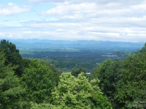 82 Westhaven Drive Asheville NC 28804