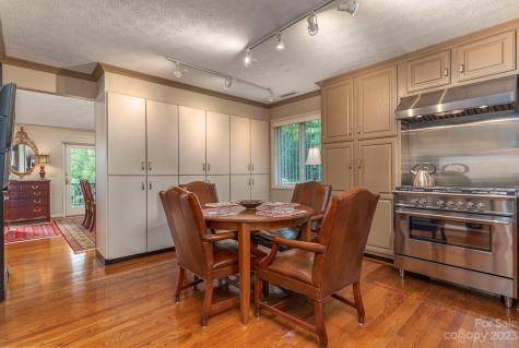 82 Westhaven Drive Asheville NC 28804