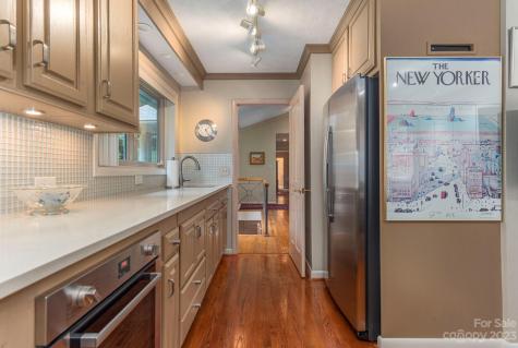 82 Westhaven Drive Asheville NC 28804