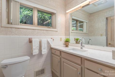 82 Westhaven Drive Asheville NC 28804