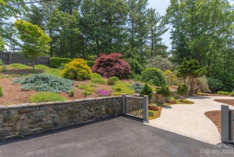 82 Westhaven Drive Asheville NC 28804