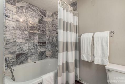 82 Westhaven Drive Asheville NC 28804