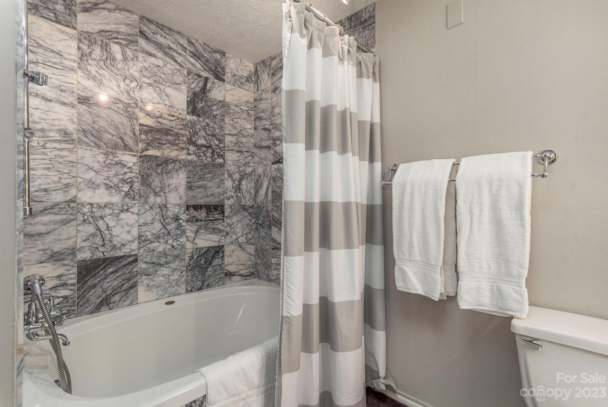 82 Westhaven Drive Asheville NC 28804