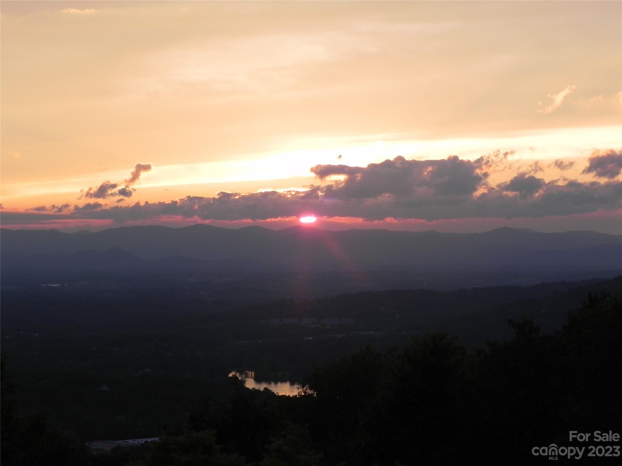 82 Westhaven Drive Asheville NC 28804