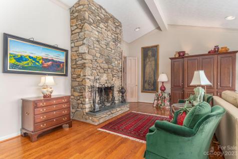 82 Westhaven Drive Asheville NC 28804
