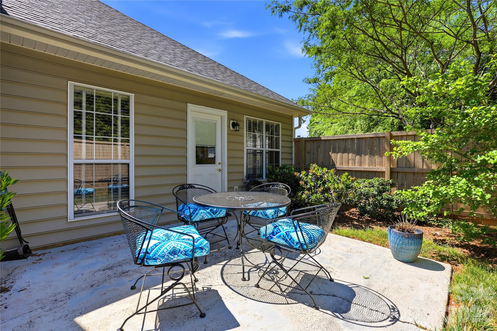 7704 Hickory Stick Place Charlotte NC 28277