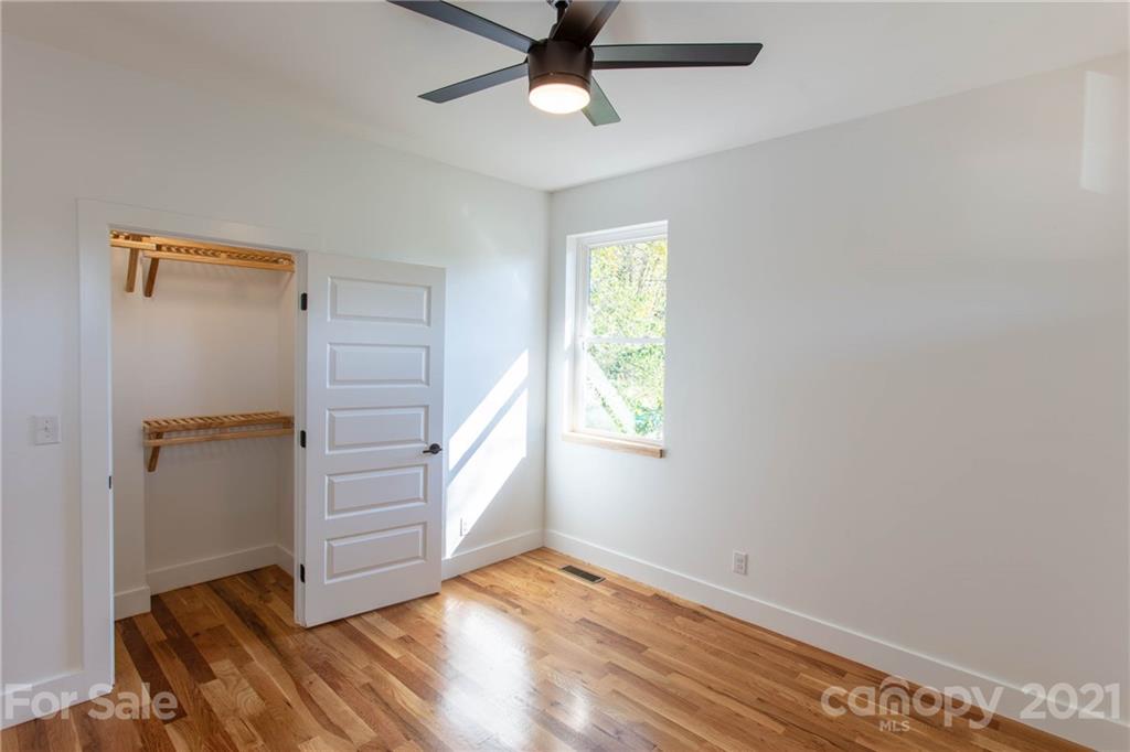 20 Dale Street Asheville NC 28806