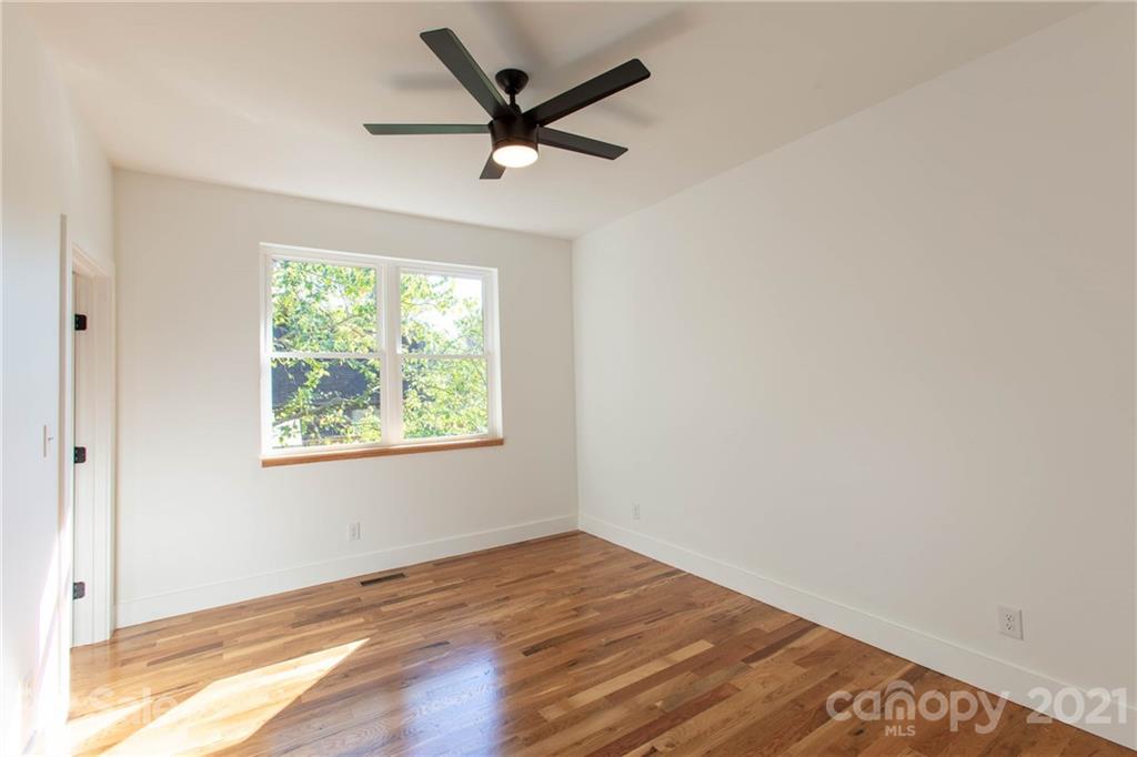 20 Dale Street Asheville NC 28806