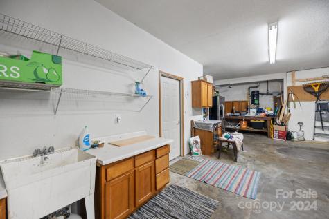 140 Hillside Drive Swannanoa NC 28778