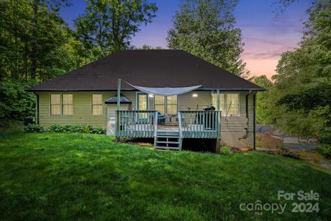 140 Hillside Drive Swannanoa NC 28778