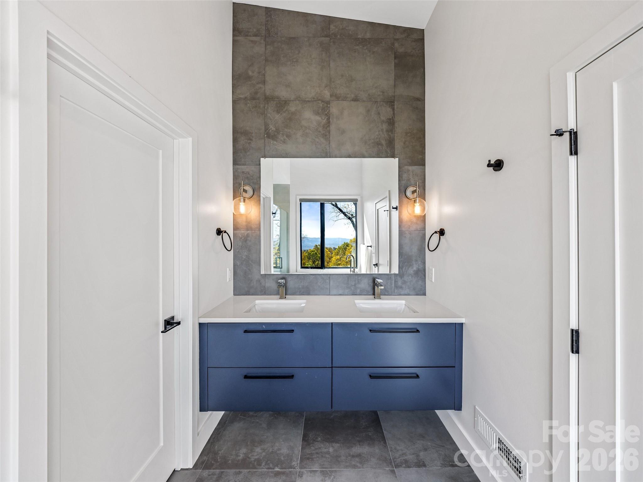 15 Laurel Ledge Way Fletcher NC 28732