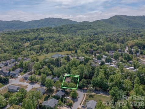 10 Mctindal Circle Asheville NC 28803