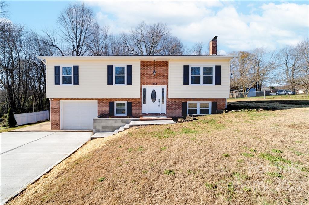 1733 Magnum Road Hickory NC 28602