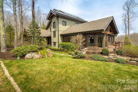 1220 Sweetgrass Drive Blowing Rock NC 28605