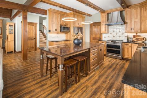 1220 Sweetgrass Drive Blowing Rock NC 28605