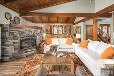 1220 Sweetgrass Drive Blowing Rock NC 28605
