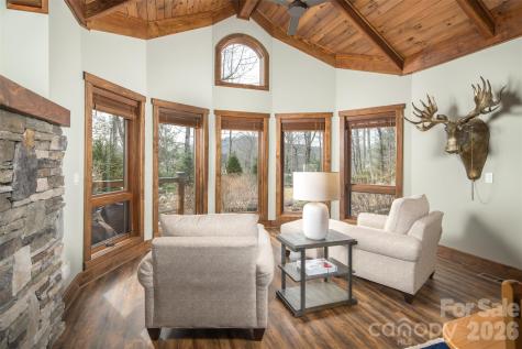 1220 Sweetgrass Drive Blowing Rock NC 28605