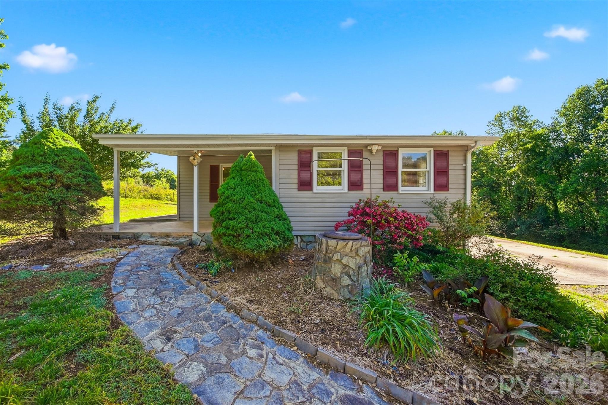 3860 Pickle Williams Lane Granite Falls NC 28630