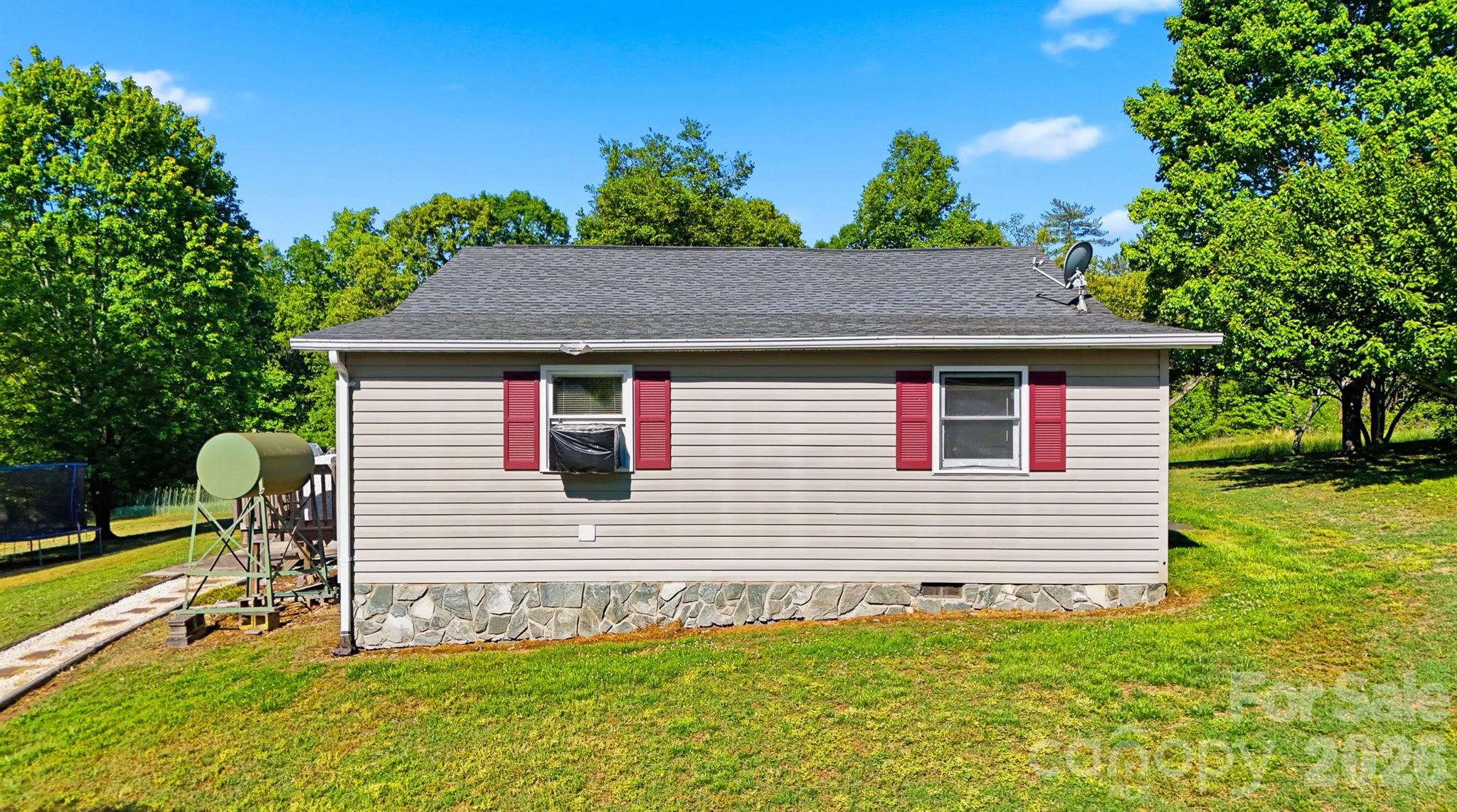 3860 Pickle Williams Lane Granite Falls NC 28630