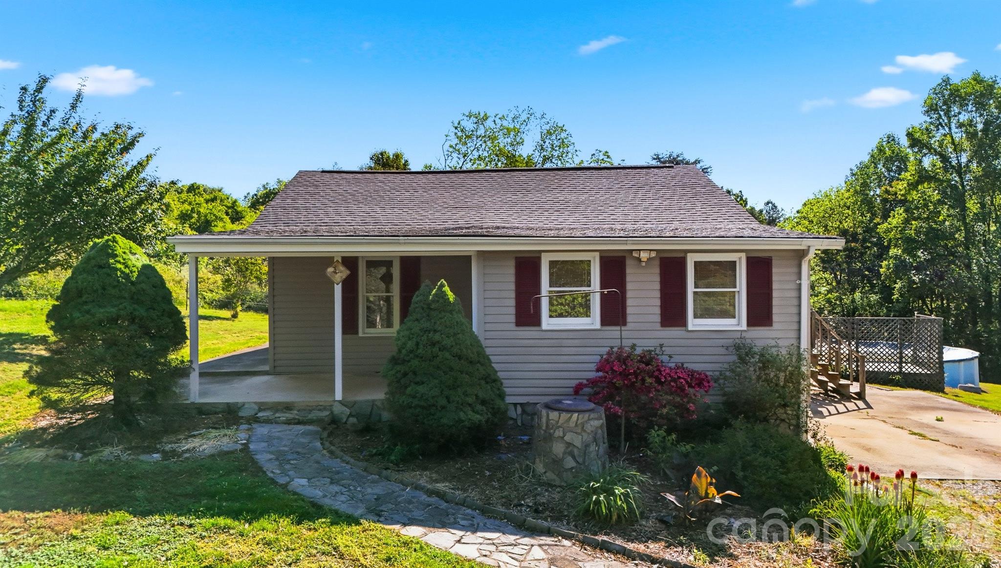 3860 Pickle Williams Lane Granite Falls NC 28630