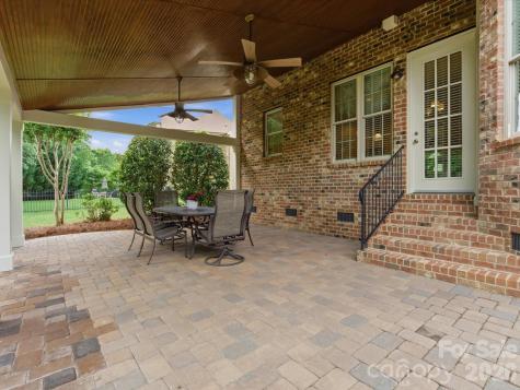 1003 Desborough Drive Matthews NC 28104