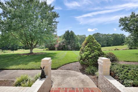 25683 April Lane Albemarle NC 28001